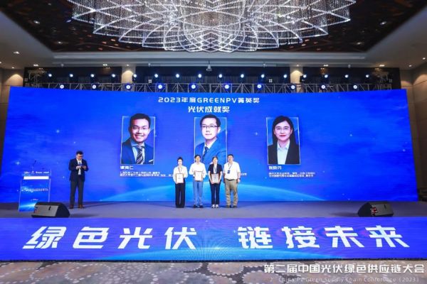 1692860752179457.jpg 640.jpg