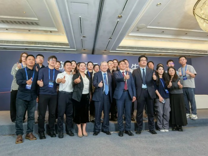 1734056630492271.jpg image4_640.jpg