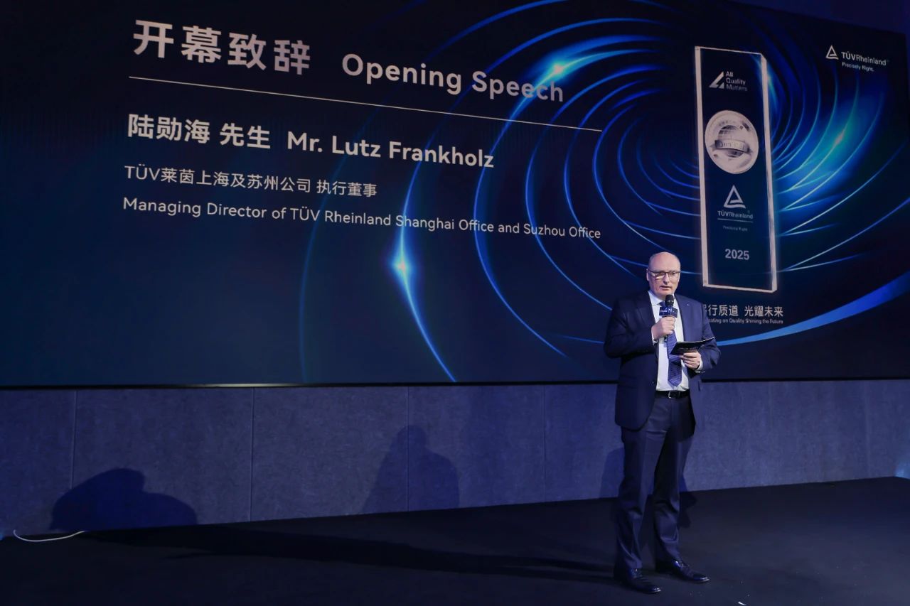 1747203902516927.jpg 1747203902516927.jpg